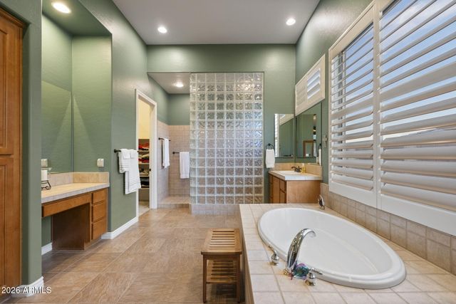 42010 N HARBOUR TOWN Court, Anthem, AZ 85086