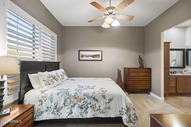 42010 N HARBOUR TOWN Court, Anthem, AZ 85086