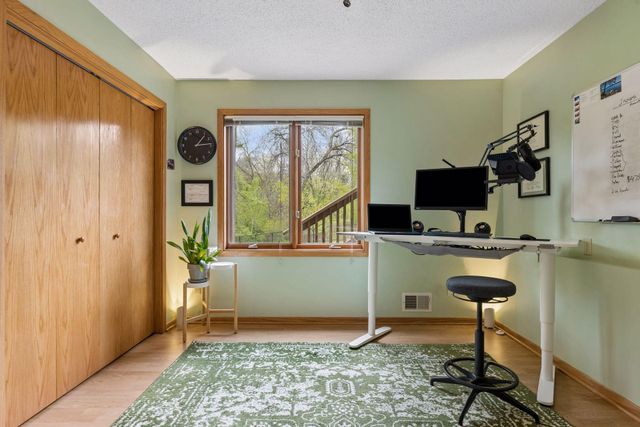 1731 Oakways Street, Minnetonka, MN 55391