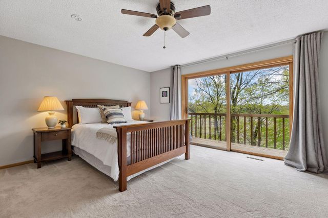 1731 Oakways Street, Minnetonka, MN 55391