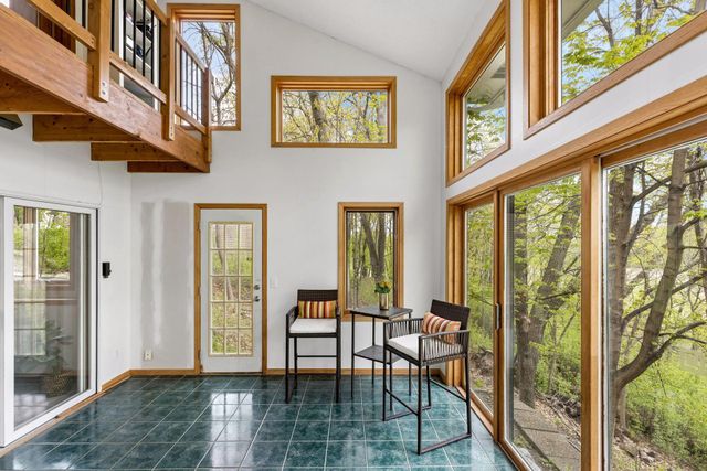 1731 Oakways Street, Minnetonka, MN 55391