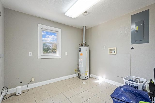 401 N Vine Street, Caney, KS 67333