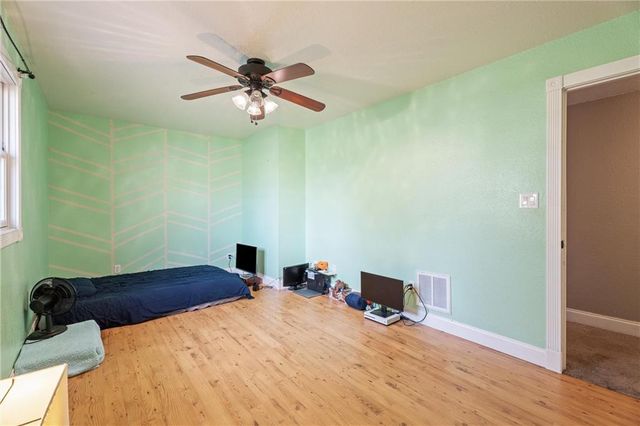 401 N Vine Street, Caney, KS 67333