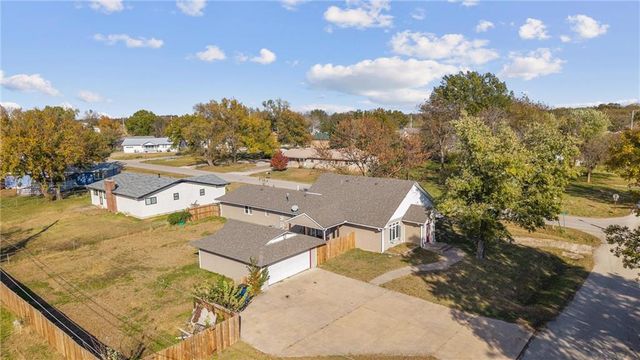 401 N Vine Street, Caney, KS 67333