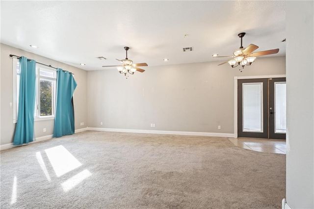 401 N Vine Street, Caney, KS 67333