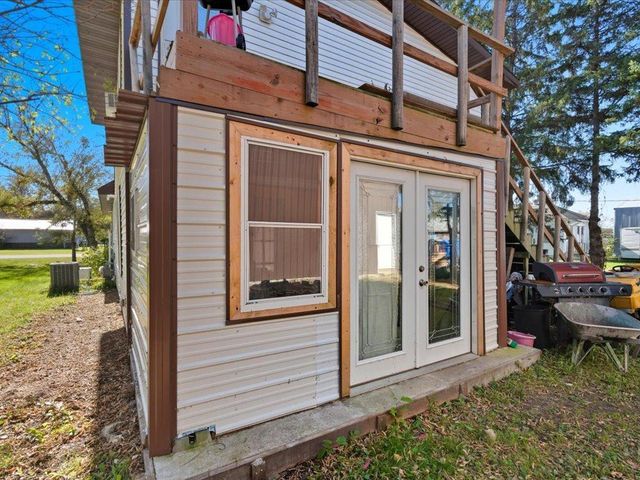 212 1st Street SE, Sebeka, MN 56477