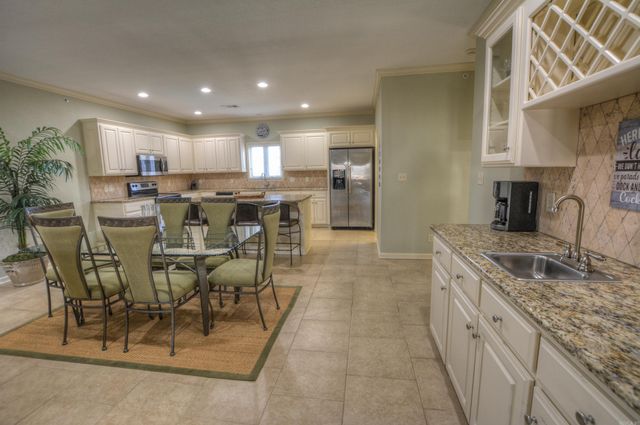 156 Villa Pt Apt B, Hot Springs, AR 71913