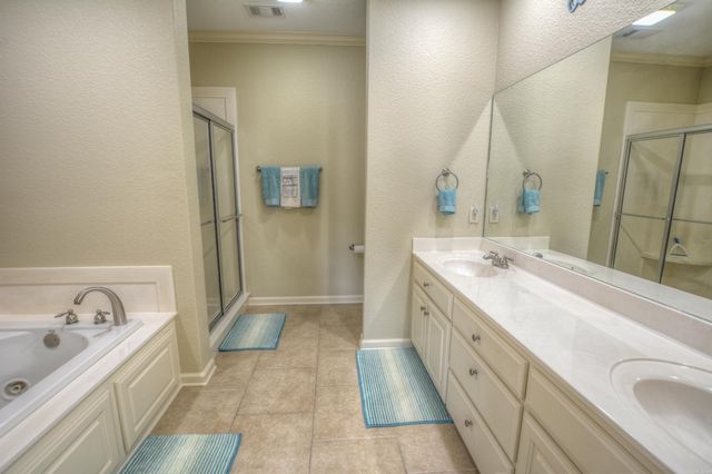 156 Villa Pt Apt B, Hot Springs, AR 71913