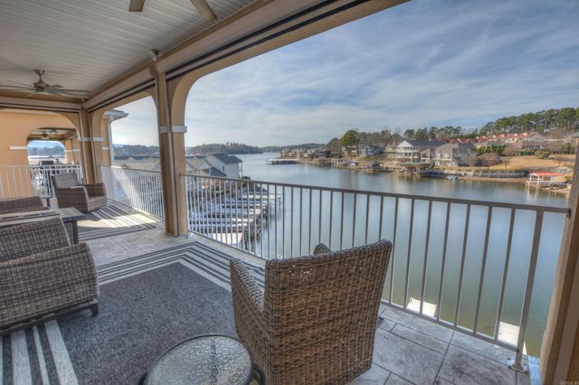 156 Villa Pt Apt B, Hot Springs, AR 71913