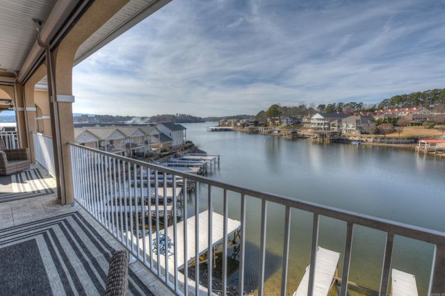 156 Villa Pt Apt B, Hot Springs, AR 71913