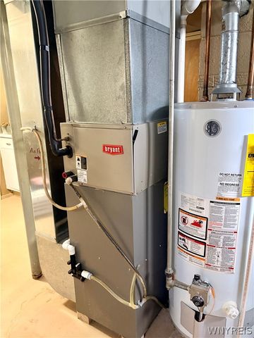 16 Kemp Avenue, Cheektowaga, NY 14225