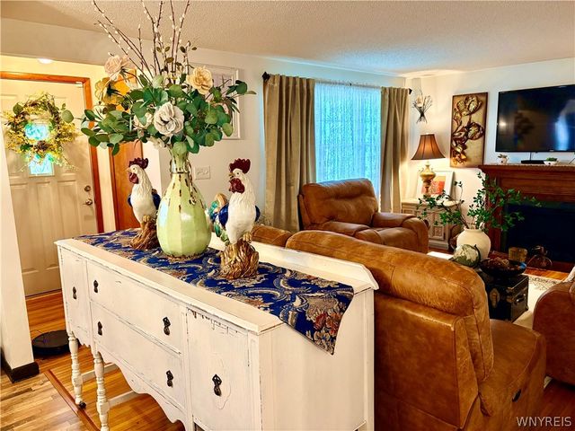 16 Kemp Avenue, Cheektowaga, NY 14225