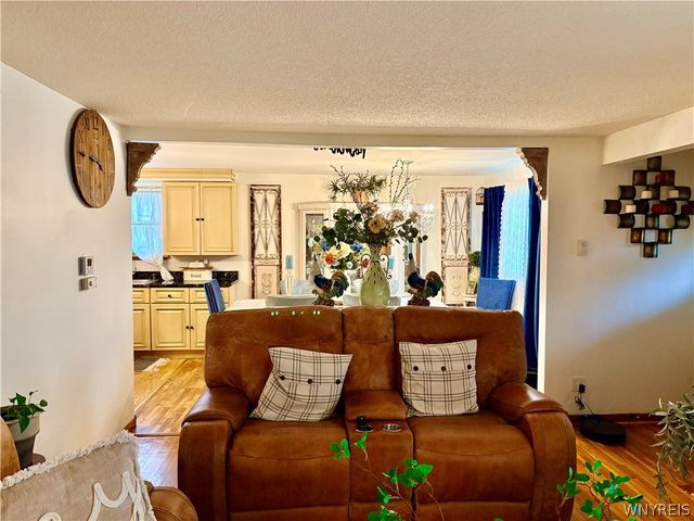 16 Kemp Avenue, Cheektowaga, NY 14225