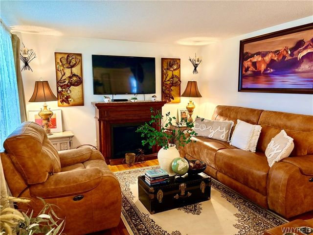 16 Kemp Avenue, Cheektowaga, NY 14225