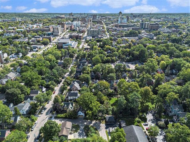 220 S 7th Street, Ann Arbor, MI 48103