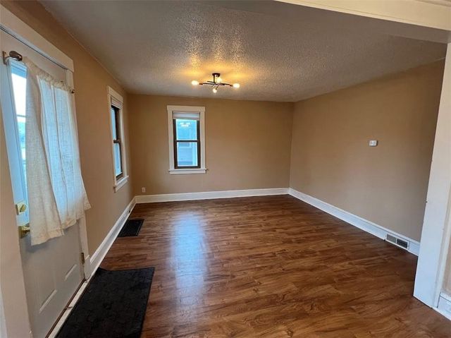 2224 11th Street, Eau Claire, WI 54703