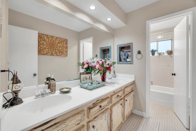 11919 Stillwater Drive, Houston, TX 77070