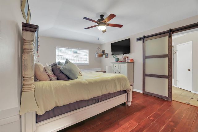 11919 Stillwater Drive, Houston, TX 77070