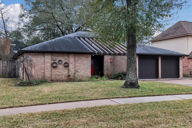 11919 Stillwater Drive, Houston, TX 77070