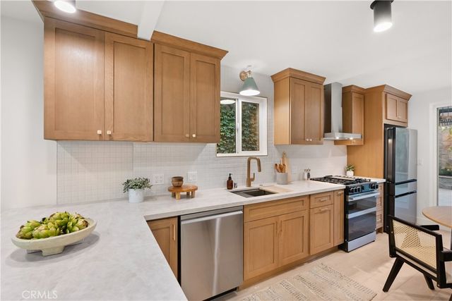 1153 Isabel, Los Angeles, CA 90065