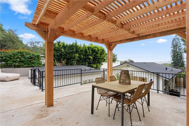 1153 Isabel, Los Angeles, CA 90065