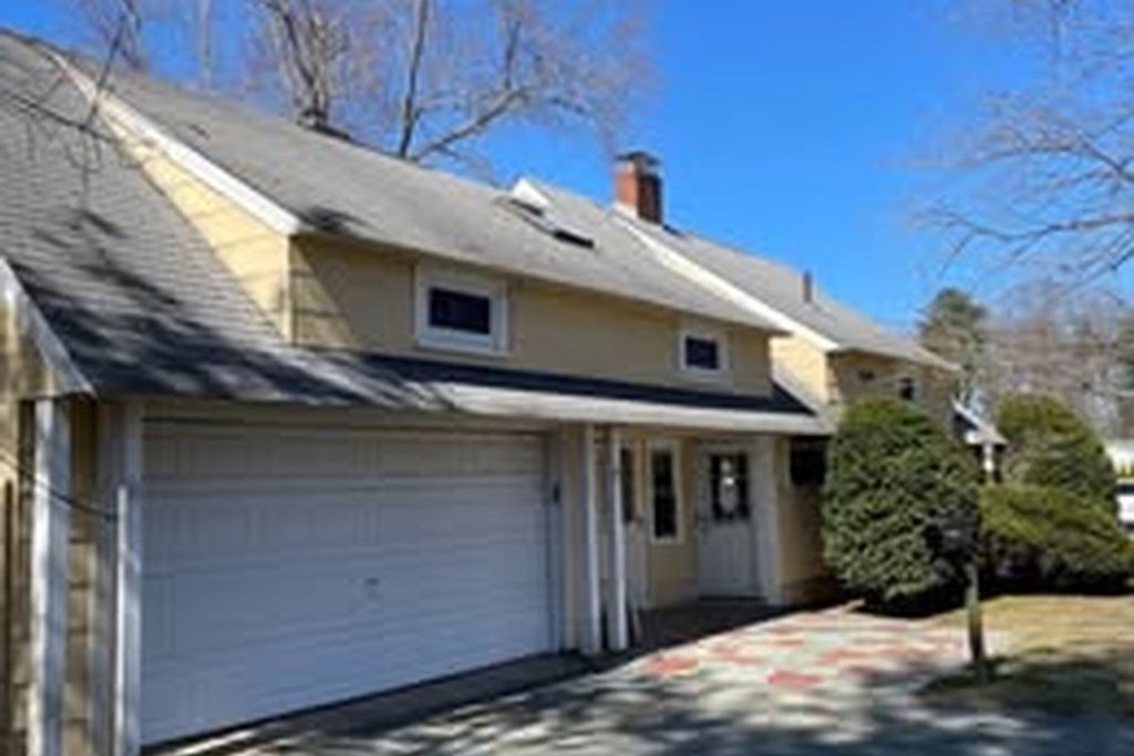4 Hardwick Rd, Natick, MA 01760