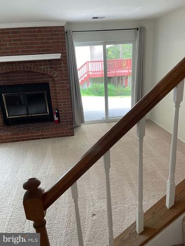 5944 POWELLS LANDING RD, Burke, VA 22015