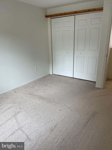5944 POWELLS LANDING RD, Burke, VA 22015