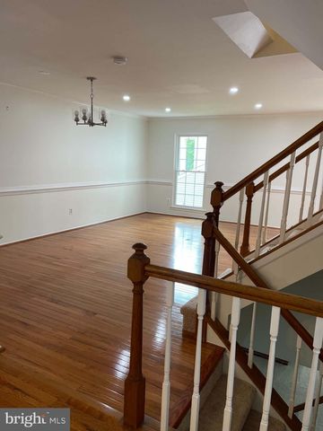 5944 POWELLS LANDING RD, Burke, VA 22015