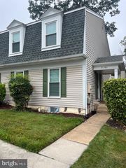 5944 POWELLS LANDING RD, Burke, VA 22015