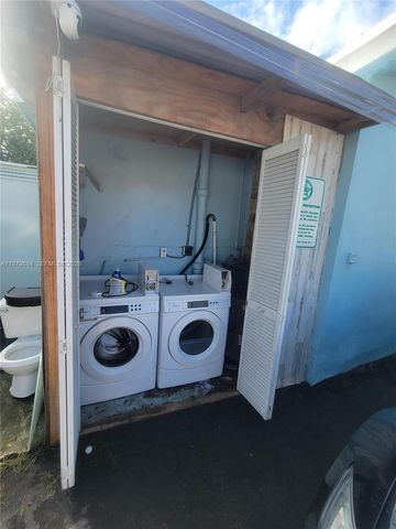 2239 Sheridan St, Hollywood, FL 33020