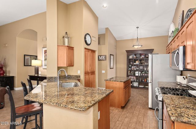 10305 E SUNBURST Drive, Sun Lakes, AZ 85248