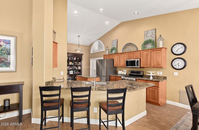 10305 E SUNBURST Drive, Sun Lakes, AZ 85248