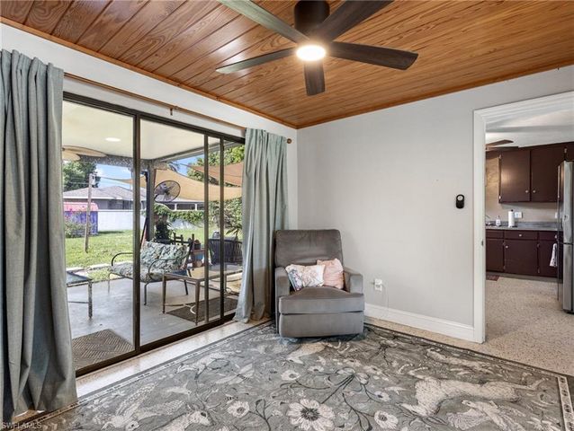 5521 Shaddelee LN W, Fort Myers, FL 33919