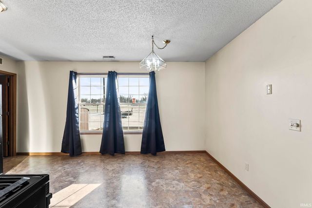 1306 Sunnyglenn Court, Bluffton, IN 46714