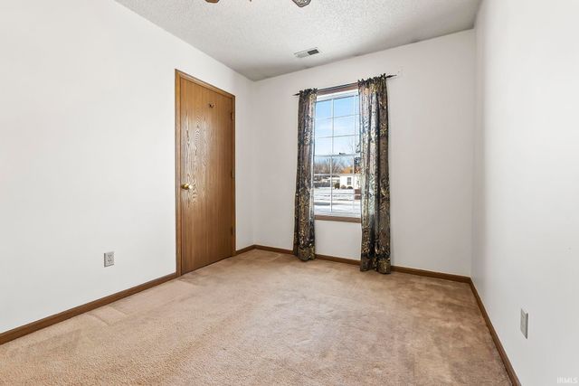 1306 Sunnyglenn Court, Bluffton, IN 46714