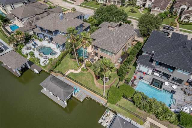 2938 N Island Drive, Seabrook, TX 77586