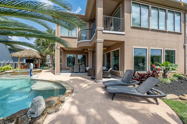 2938 N Island Drive, Seabrook, TX 77586