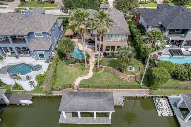2938 N Island Drive, Seabrook, TX 77586