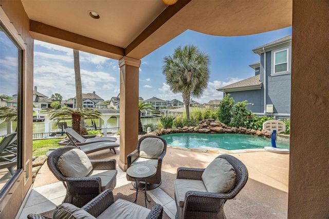 2938 N Island Drive, Seabrook, TX 77586