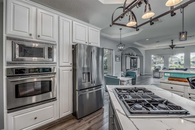 2938 N Island Drive, Seabrook, TX 77586