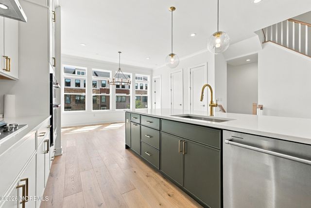 68 Augustus Drive 87, Middletown, NJ 07748
