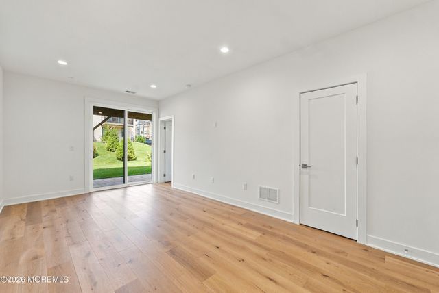 68 Augustus Drive 87, Middletown, NJ 07748