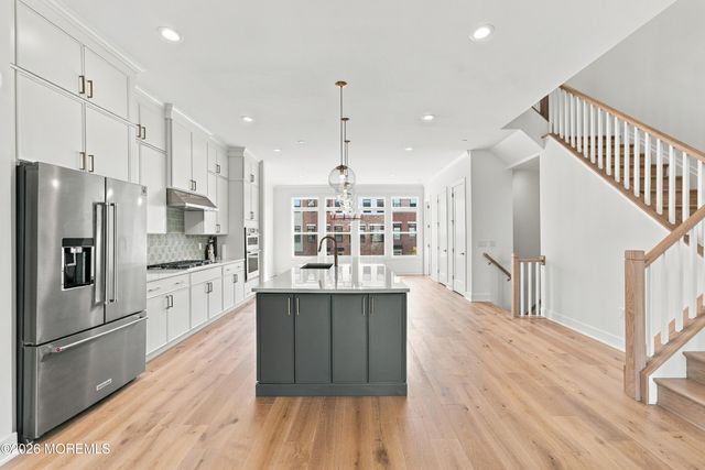 68 Augustus Drive 87, Middletown, NJ 07748