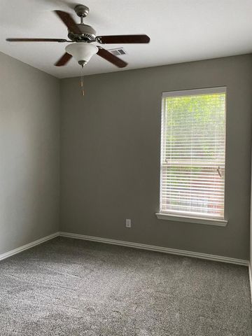 42 Black Swan Court, The Woodlands, TX 77354