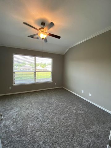 42 Black Swan Court, The Woodlands, TX 77354