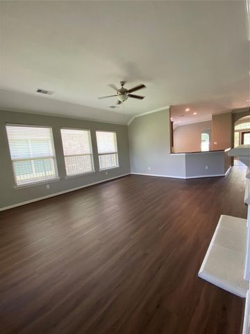 42 Black Swan Court, The Woodlands, TX 77354