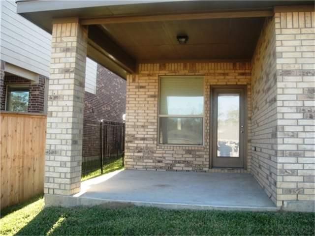 42 Black Swan Court, The Woodlands, TX 77354