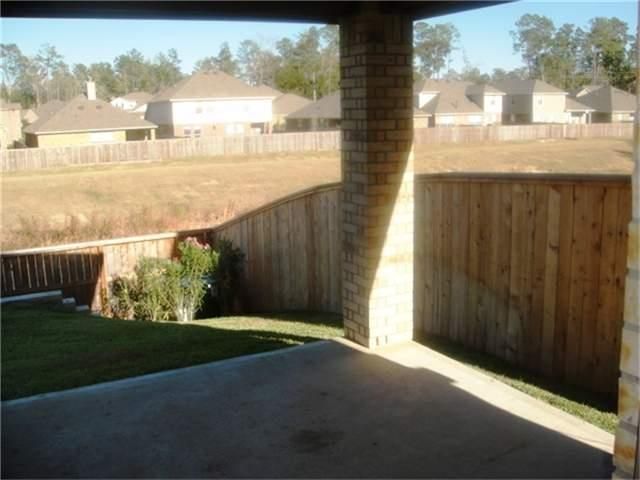 42 Black Swan Court, The Woodlands, TX 77354