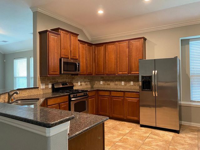 42 Black Swan Court, The Woodlands, TX 77354